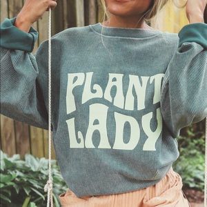 Super cute “plant lady” sweatshirt in corded sage